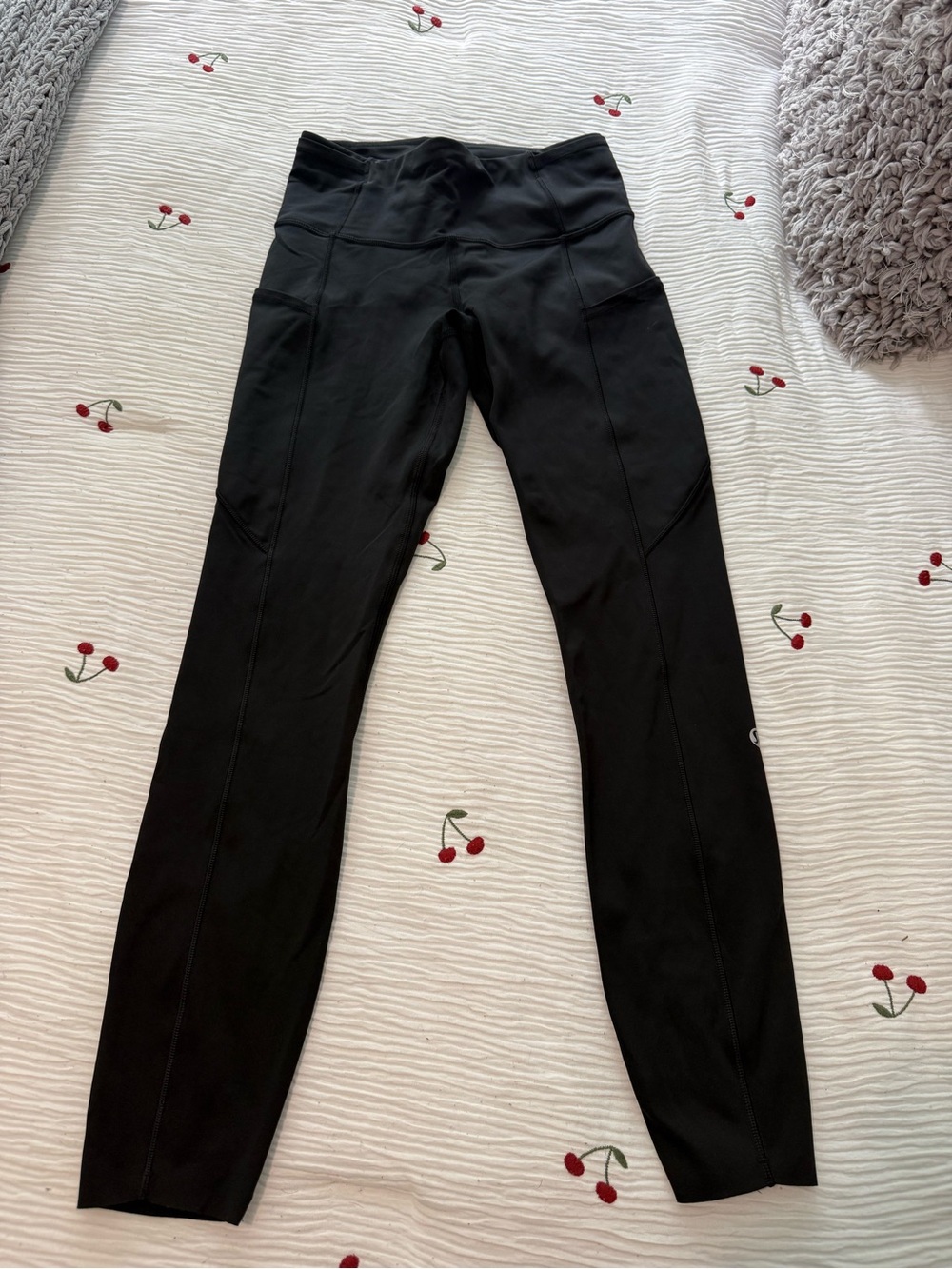 lululemon Black Leggings with side pockets